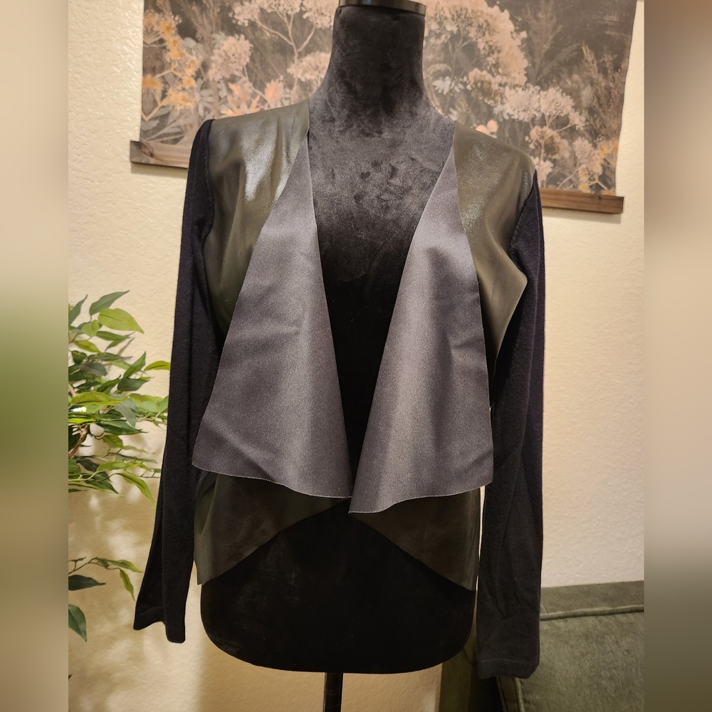 Ronni Nicole Cardigan